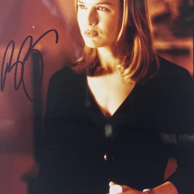 Jerry Maguire Renee Zellweger signed photo. GFA authenticated
