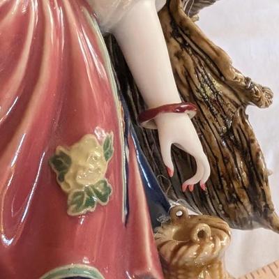 Vintage Chinese Lady Figurine in Wind Broken Fingers Hat