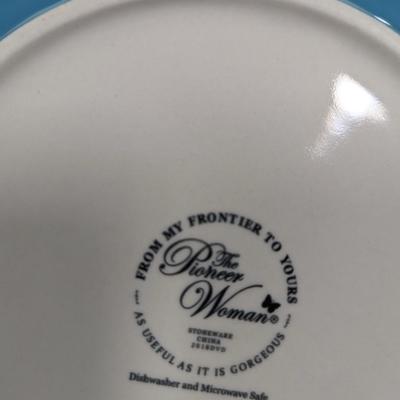 Pioneer Woman Holiday Plates