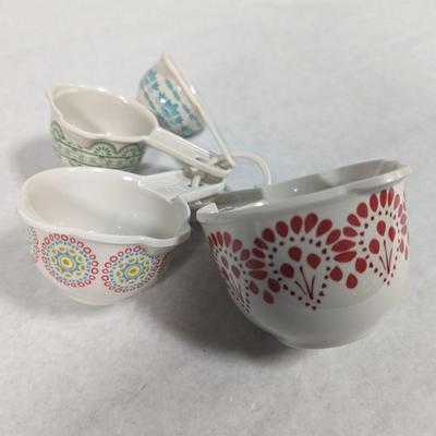 Pioneer Woman Measuring Cups