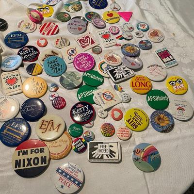 Lot of Assorted Buttons and Pins