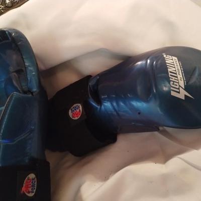 Fighting pads and gloves