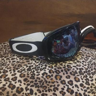 Oakley ski goggles