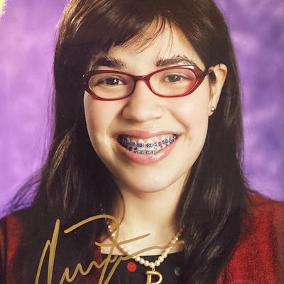 Ugly Betty America Ferrera Signed Photo
