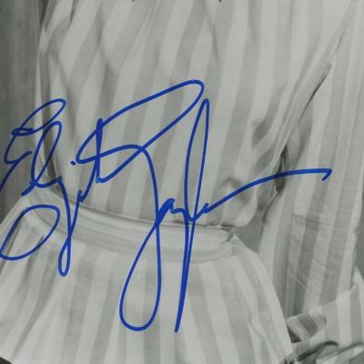 Elizabeth Taylor signature cut