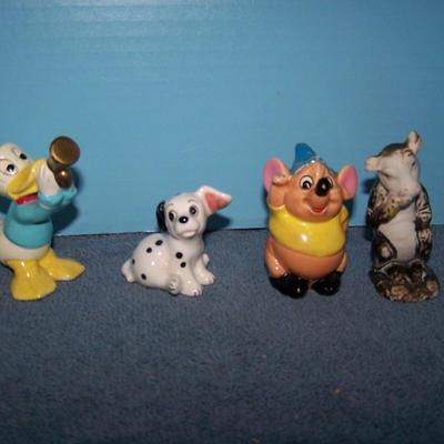 LOT 97 WONDERFUL VINTAGE DISNEY CERAMIC 4 FIGURINES