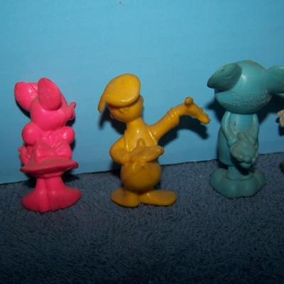 LOT 99 COLLECTABLE DISNEY PVC/PLASTIC MINI FIGURES