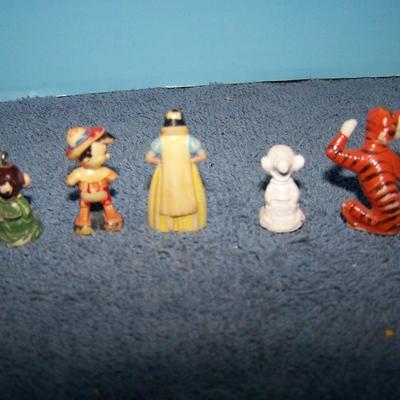 LOT 100 GREAT COLLECTABLE DISNEY HARD PLASTIC MINI FIGURES MARX DISNEYKINS