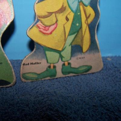 LOT 101 COLLECTABLE DISNEY MISC ITEMS