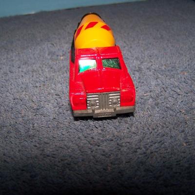 LOT 104 COLLECTABLE MATCHBOX VEHICLES--#s 67/73/?/63/19/44