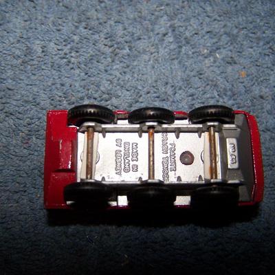 LOT 104 COLLECTABLE MATCHBOX VEHICLES--#s 67/73/?/63/19/44