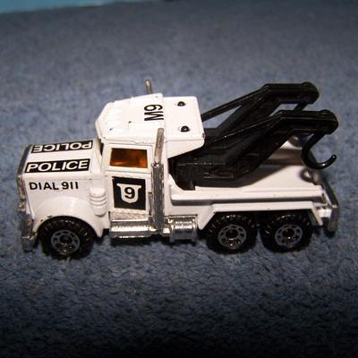 LOT 104 COLLECTABLE MATCHBOX VEHICLES--#s 67/73/?/63/19/44