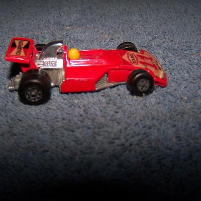 LOT 105 COLLECTABLE MATCHBOX VEHICLES--#s 9/36/11/68/53/71