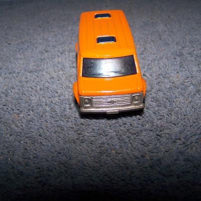 LOT 105 COLLECTABLE MATCHBOX VEHICLES--#s 9/36/11/68/53/71