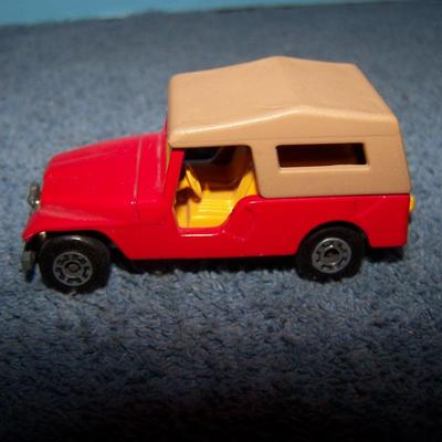 LOT 107 COLLECTABLE MATCHBOX VEHICLES #s 42/40/5/54/71/53