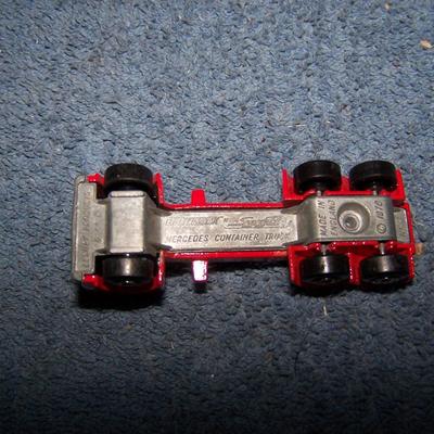 LOT 107 COLLECTABLE MATCHBOX VEHICLES #s 42/40/5/54/71/53