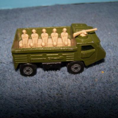 LOT 107 COLLECTABLE MATCHBOX VEHICLES #s 42/40/5/54/71/53