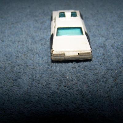 LOT 108 COLLECTABLE MATCHBOX VEHICLES #s 27/?/21/?/73/?