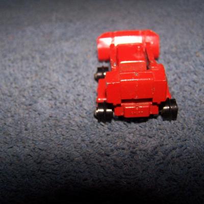LOT 112 COLLECTABLE MATCHBOX VEHICLES #s 15/58/57/21/20/70