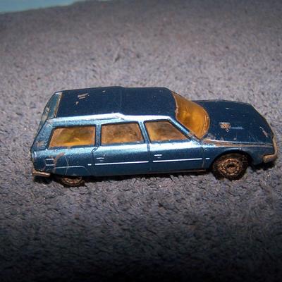 LOT 113 COLLECTABLE MATCHBOX VEHICLES #s 12/13/3/10/69/23