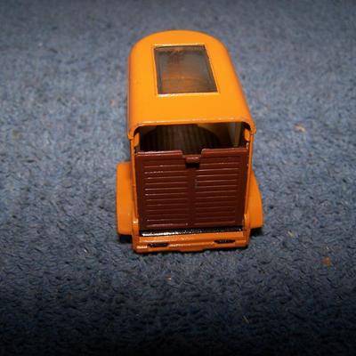 LOT 114 COLLECTABLE MATCHBOX VEHICLES #s ?/25/71/11/60/31