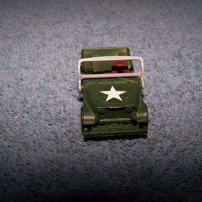 LOT 115 COLLECTABLE CORGI & 1 KENNER VEHICLES