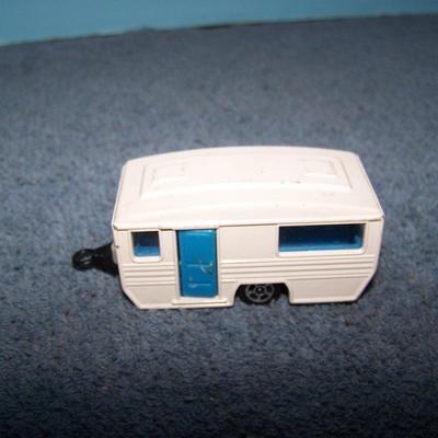 LOT 115 COLLECTABLE CORGI & 1 KENNER VEHICLES