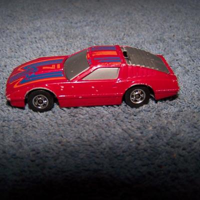LOT 116 COLLECTABLE HOT WHEELS VEHICLES