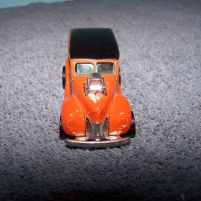 LOT 116 COLLECTABLE HOT WHEELS VEHICLES