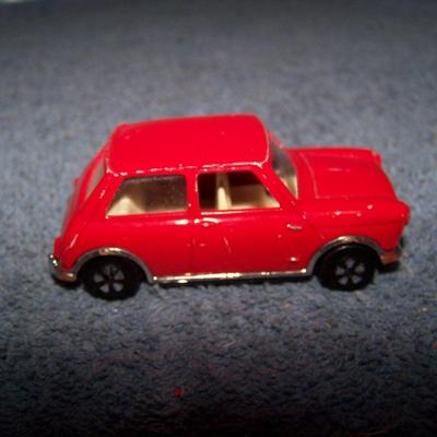 LOT 117 COLLECTABLE HOT WHEELS(SPIDERMAN) TOMIKE ROAD CHAMPS VEHICLES