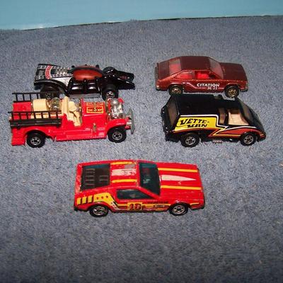 LOT 118 COLLECTABLE HOT WHEELS-SPIDERMAN VEHICLES
