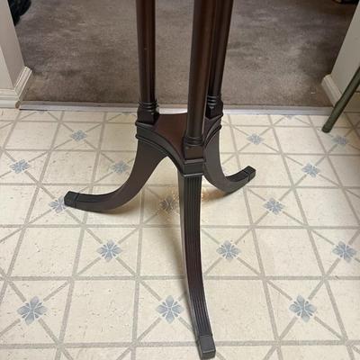 Ferguson Bros Mahogany Fluted Tri Column Brass Gallery Pedestal Plant Stand in Fair to Good Condition.