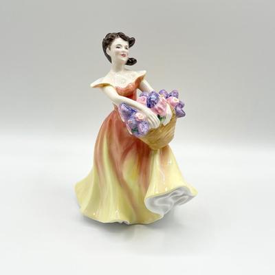 ROYAL DOULTON ~ Lesley ~ Porcelain Figurine