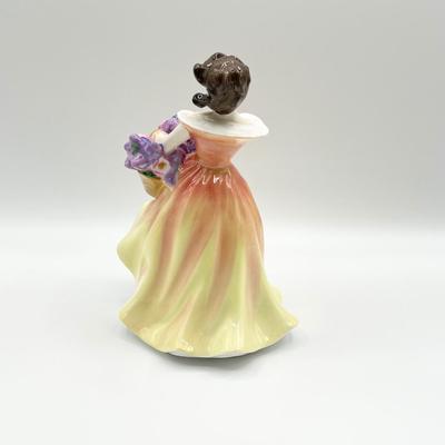 ROYAL DOULTON ~ Lesley ~ Porcelain Figurine