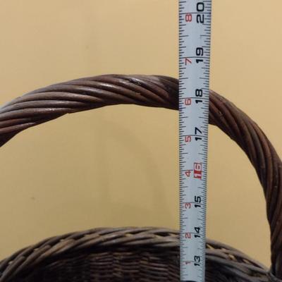 Large, Scottish Willow Champagne and Flute Basket- Made on Isle of Eigg