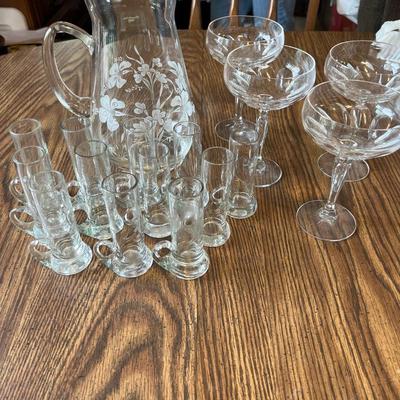 L18- Pitcher, cordials (12), wine glasses