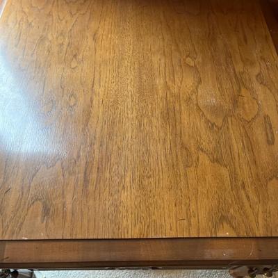 L21- Vintage Side table