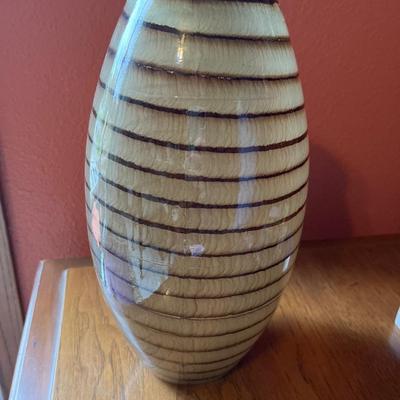 L23- Glass vase