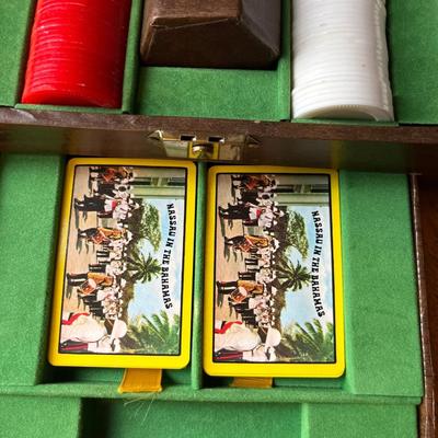 L25- Vintage Poker Set