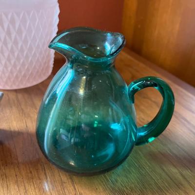 L27- Mikasa vase, marble coasters & glass items