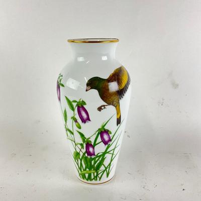 1304 Franklin Porcelain Vase 1981