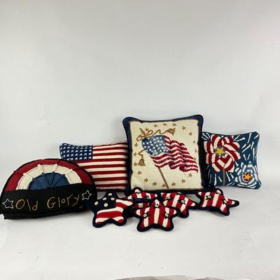1306 Patriotic Needlepoint Pillows