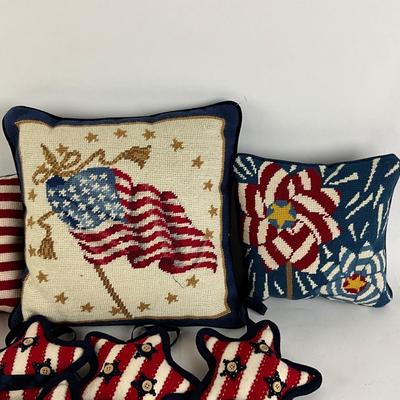 1306 Patriotic Needlepoint Pillows