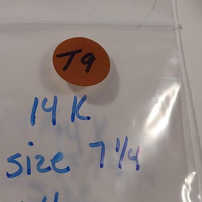 14K Yellow Gold Ring with Possible White Sapphire Stone- Size 7 1/4- Approx 4.4 Grams (T9)