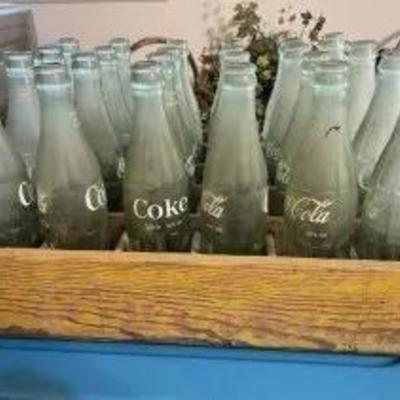 Vintage Coca Cola Wooden Crate 24 Bottle Carrier w/24 Pint Bottles as Pictured from an Estate. Uncleaned Bottles as Pictured.