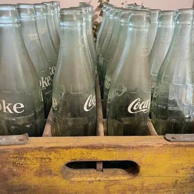 Vintage Coca Cola Wooden Crate 24 Bottle Carrier w/24 Pint Bottles as Pictured from an Estate. Uncleaned Bottles as Pictured.