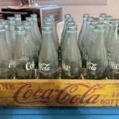 Vintage Coca Cola Wooden Crate 24 Bottle Carrier w/24 Pint Bottles as Pictured from an Estate. Uncleaned Bottles as Pictured.