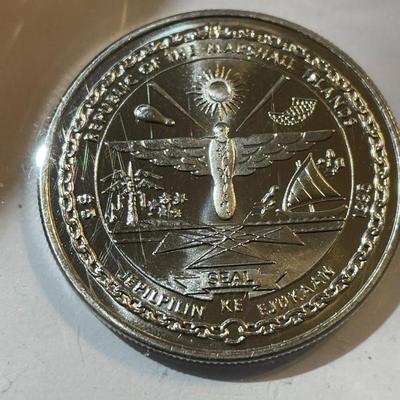 Marshall Islands 1995 BU Condition UNITED NATIONS Peace $5 Coin as Pictured.