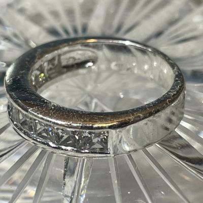 Vintage Sterling Silver .925 CZ Channel Set Band Size 5.75 in VG Preowned Condition.