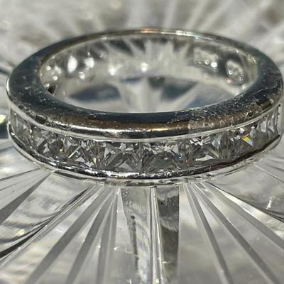 Vintage Sterling Silver .925 CZ Channel Set Band Size 5.75 in VG Preowned Condition.